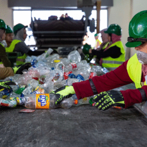 LoRaWAN for Waste Management - Cloud, Server, PC and Mobile Systems